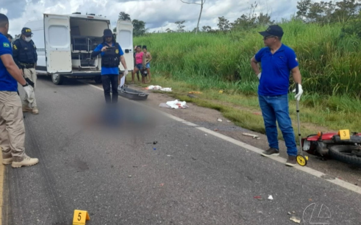 Colisão entre caminhão e moto mata duas pessoas no interior do Pará