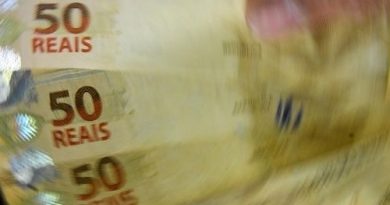 Orçamento de 2025 prevê salário mínimo de R$ 1.502