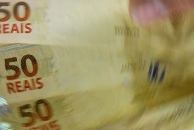 Orçamento de 2025 prevê salário mínimo de R$ 1.502