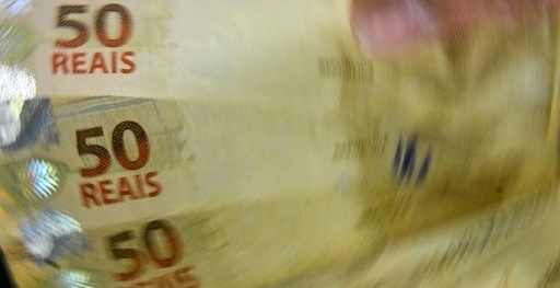 Orçamento de 2025 prevê salário mínimo de R$ 1.502