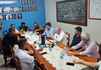 Junqueirópolis – Reunião na Câmara discute preparativos para a Festa da ACERUVA 2025