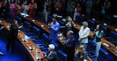 Senado aprova projeto contra adultização de crianças na internet