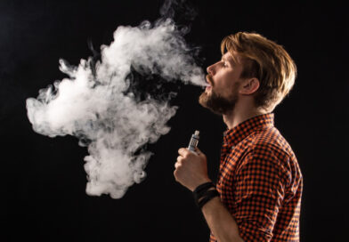 Plataformas devem remover propagandas de cigarros eletrônicos em 48h
