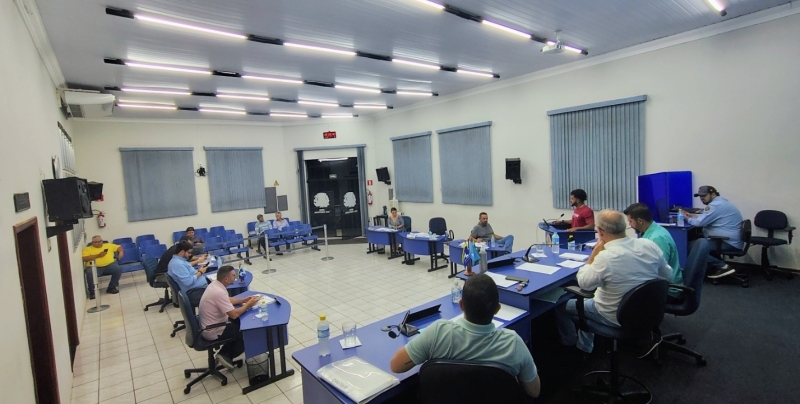 Junqueirópolis – Câmara aprova por unanimidade gratificação para servidores da Educação e crédito suplementar de R$ 570 mil