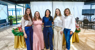 Primeira-dama Cristiane Freitas reúne primeiras-damas municipais do nono ciclo do Caminho da Capacitação