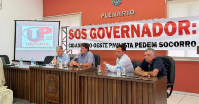 Prefeitos e vereadores da região  cobram mais recursos do Estado
