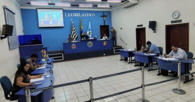 Junqueirópolis – Câmara aprova R$ 1 milhão para asfalto e cria novos cargos efetivos na 17ª Sessão Extraordinária